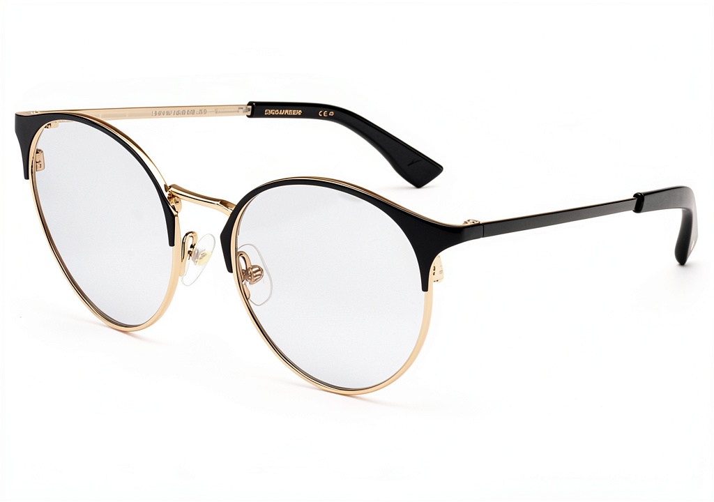 DSQUARED2 D2 0058 sunglasses displayed on a model outdoors